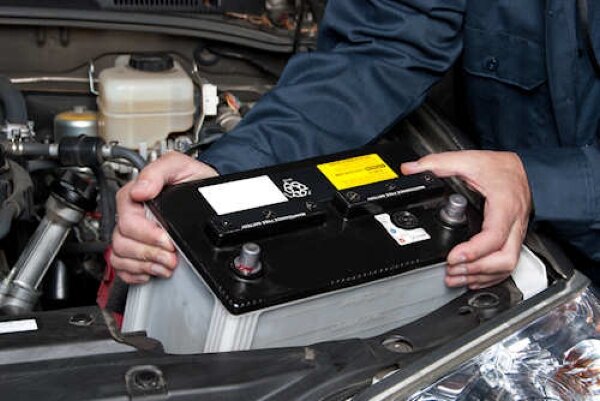 car-battery-maintenance-03