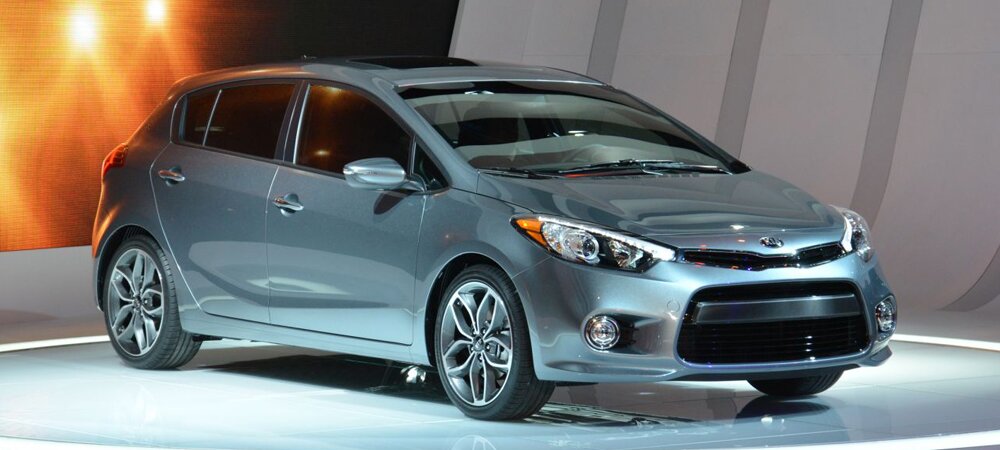 2014-Kia-Forte-Hatchback-01